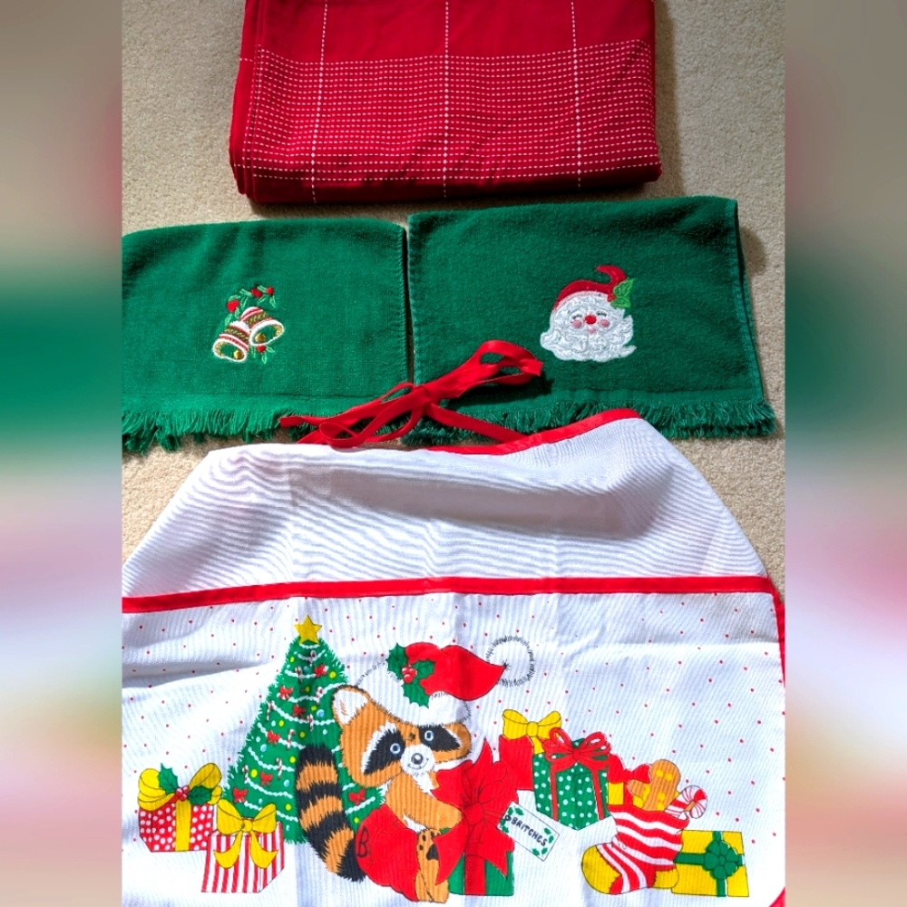 Christmas Tablecloth,Towels & Apron